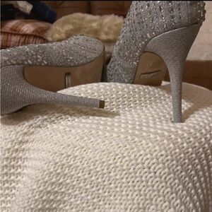 Lauren Lorraine Crystal Rhinestones Embellished Platform Pumps Heels Shoes 9.5